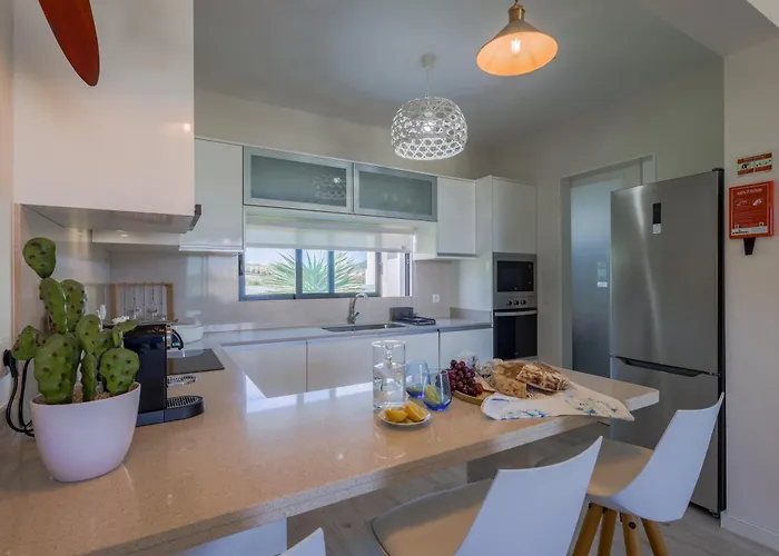 Ourmadeira - Diana Vila *